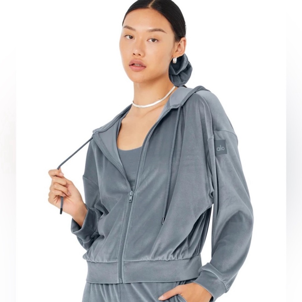 Alo Yoga Glimmer Velour Hoodie